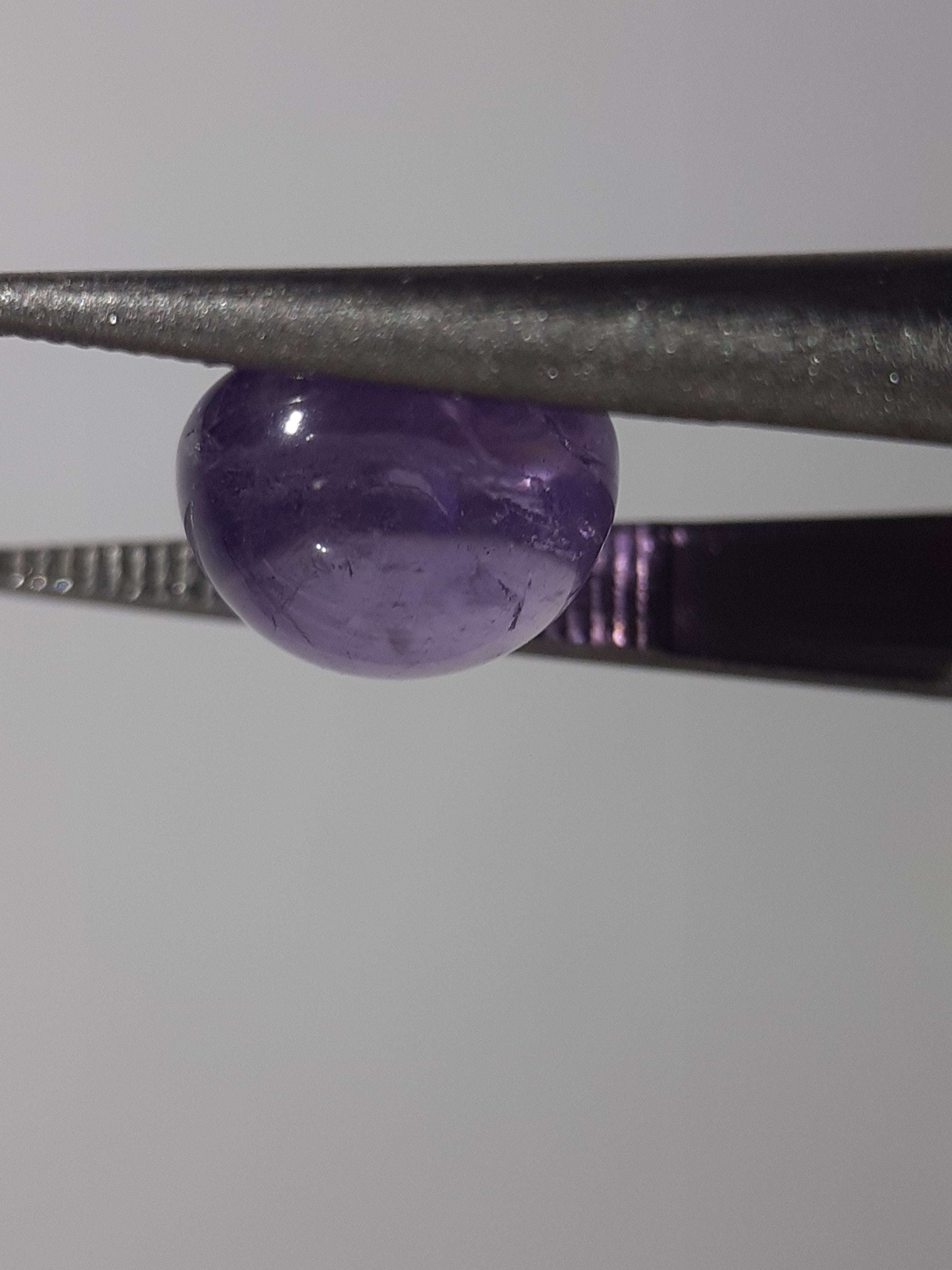 Natural purple Amethyst - 1.59 ct - round cabochon - unheated - certified by NGB - Natural Gems Belgium