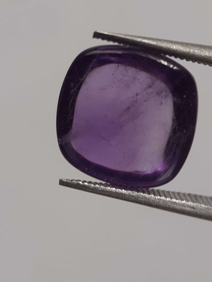 Natural purple Amethyst - 4.15 ct - cushion cabochon - 10x10 mm - unheated