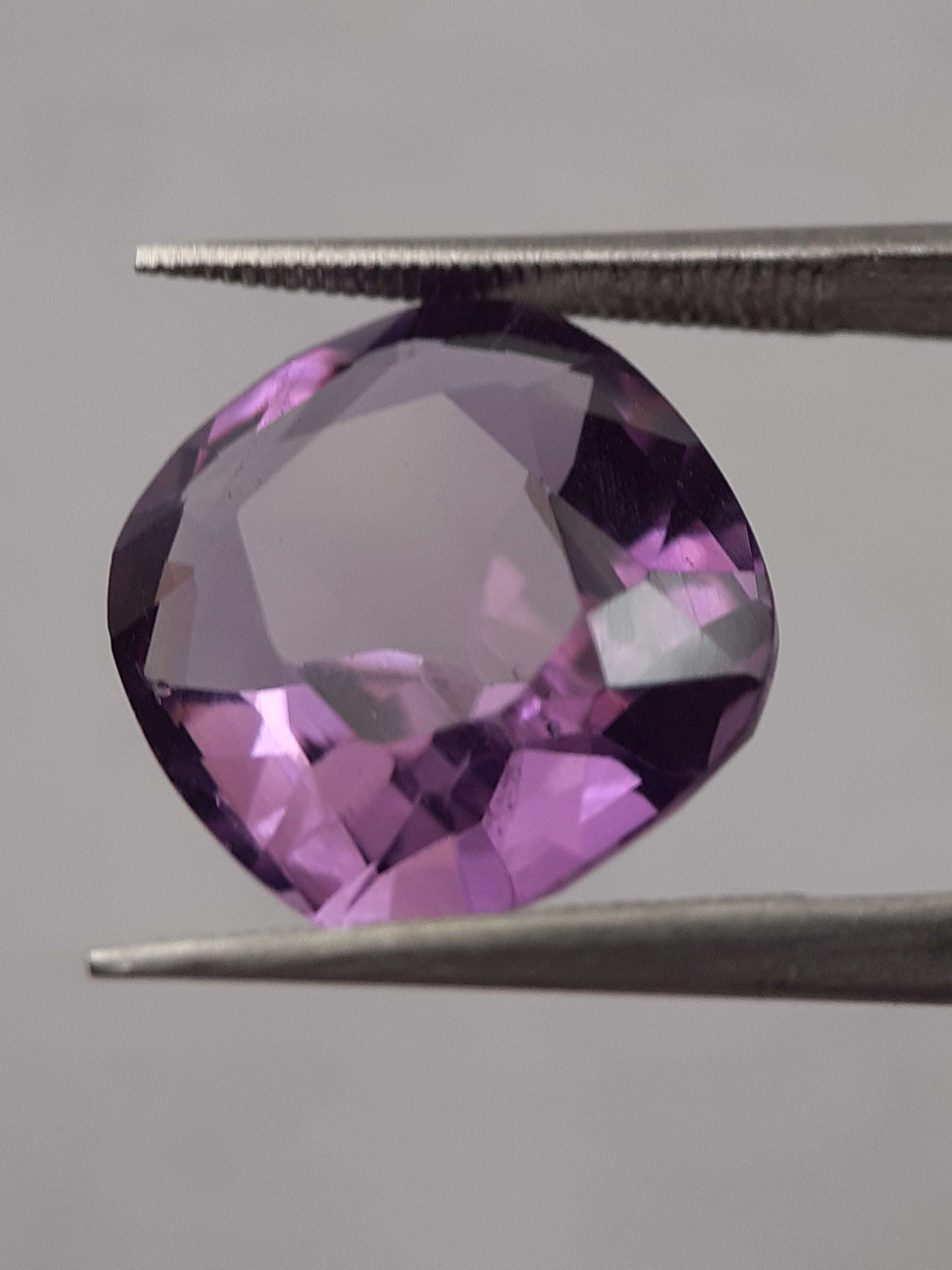 Natural purple Amethyst - 7.75 ct - cushion - unheated