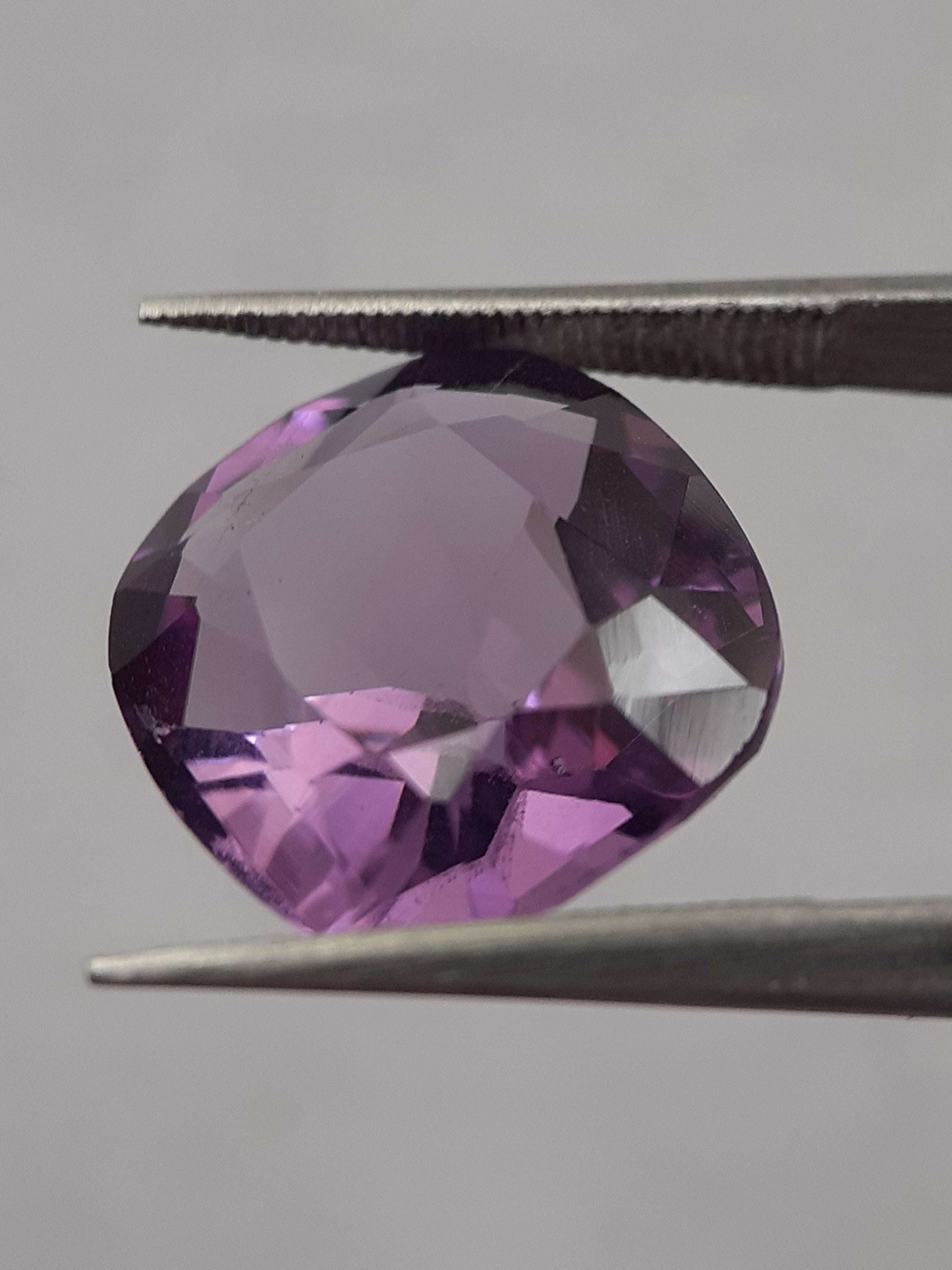 Natural purple Amethyst - 7.75 ct - cushion - unheated