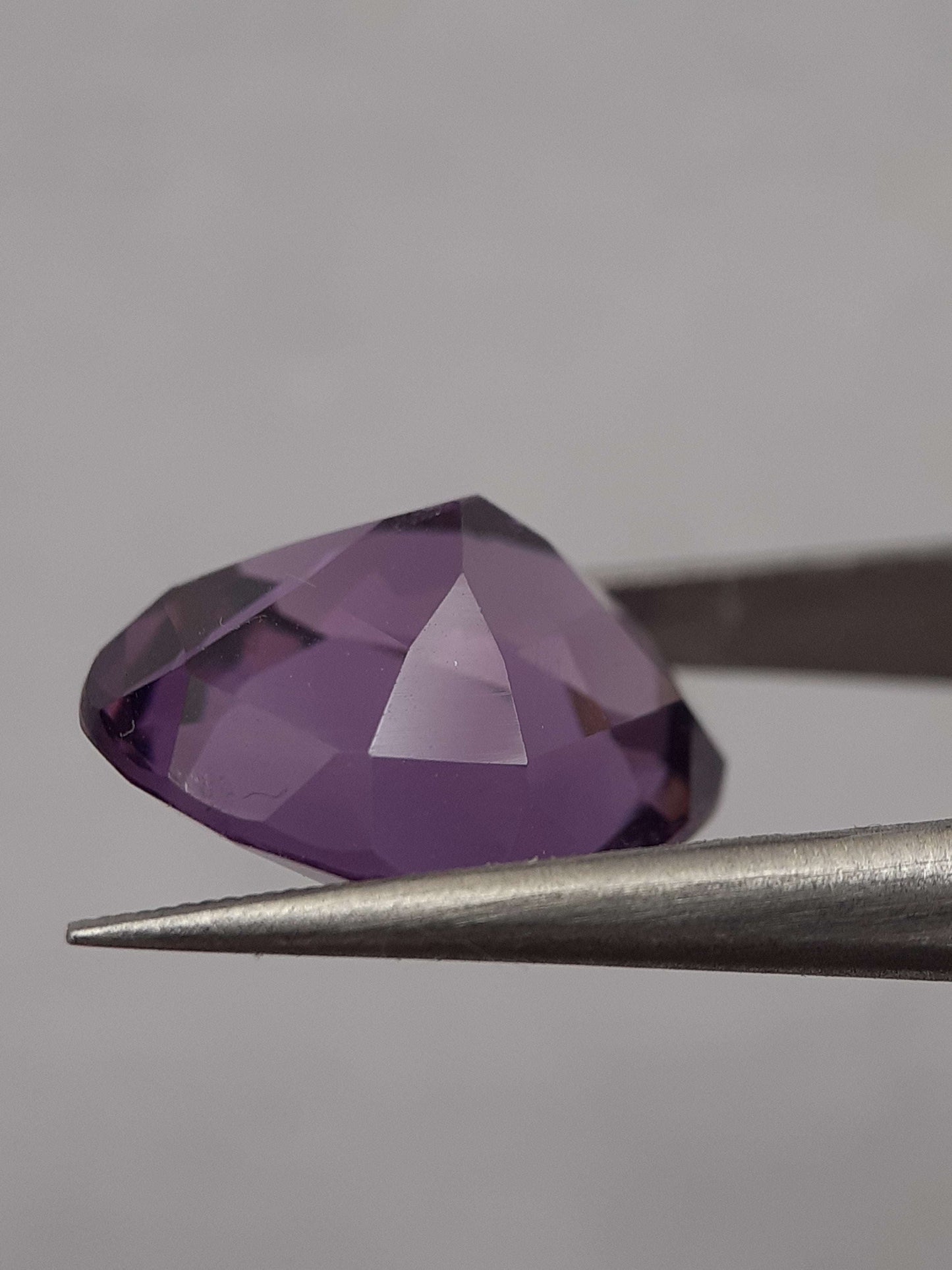 Natural purple Amethyst - 7.75 ct - cushion - unheated