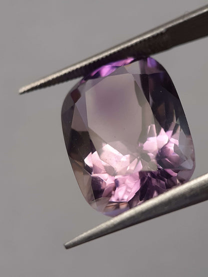 Natural purple Amethyst - 8.03 ct - cushion - unheated