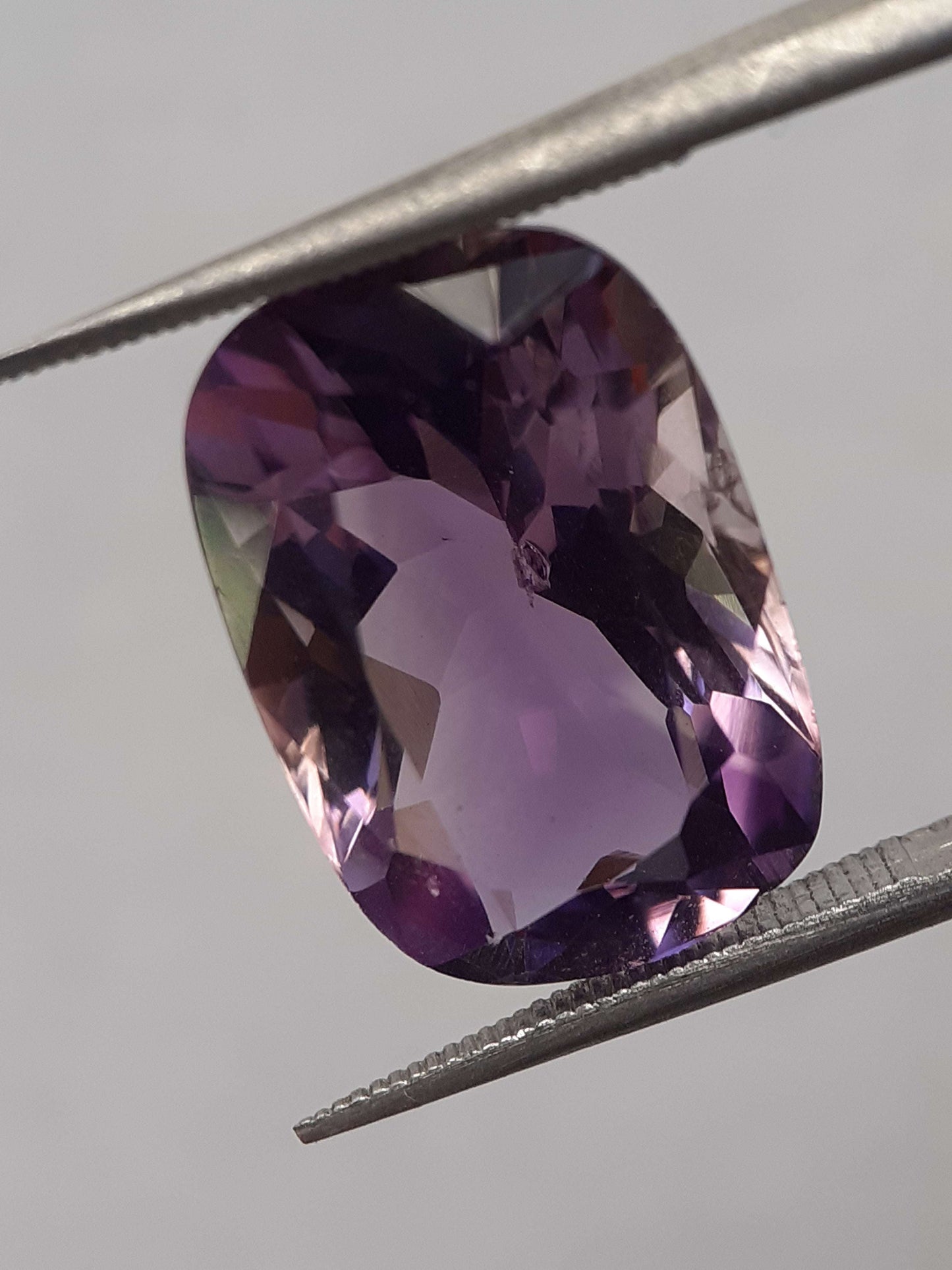 Natural purple Amethyst - 8.03 ct - cushion - unheated