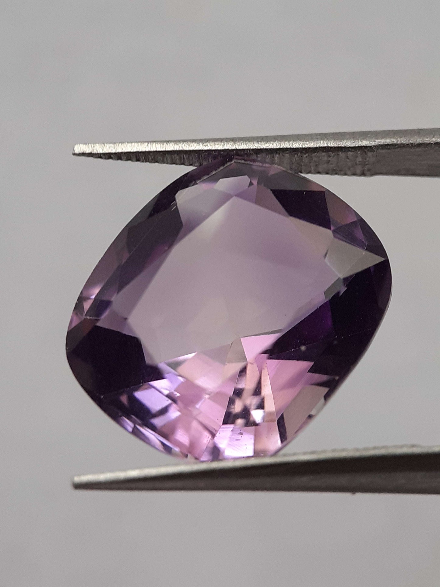 Natural purple Amethyst - 8.14 ct - cushion - unheated