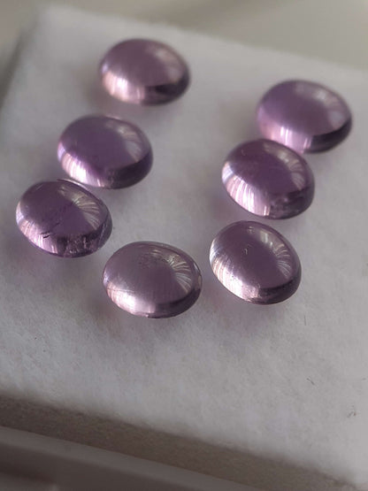 Natural purple Amethyst - set of 7 - 2.48 tcw - oval cabochon - approx 5 x 4 mm - unheated