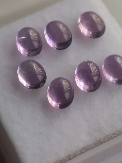 Natural purple Amethyst - set of 7 - 2.48 tcw - oval cabochon - approx 5 x 4 mm - unheated