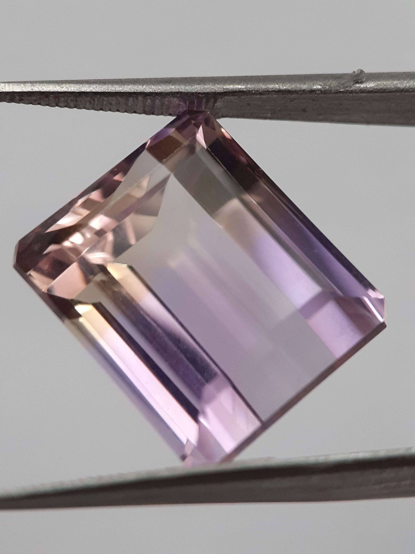 Natural purple and yellow Ametrine - 14.059 ct - AAA grade - octagon - certified natural