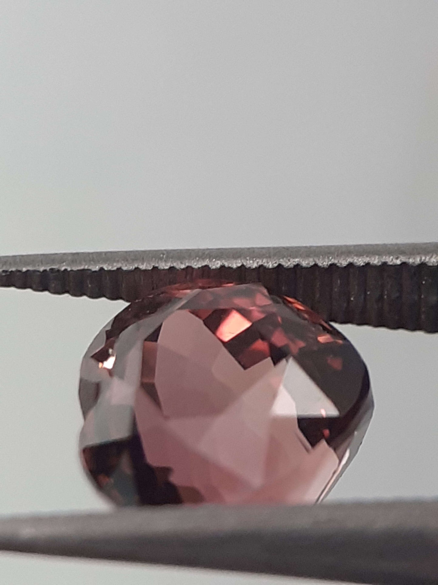 Natural Purplish pink Tourmaline - 1.74 ct - heart - unheated - certified by NGB