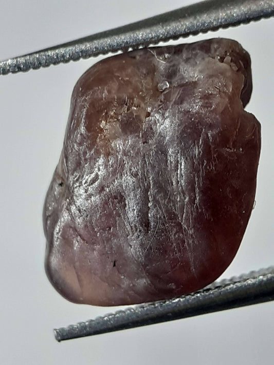 Natural purplish red Spinel - 4.637 ct - Rough Gemstone - unheated