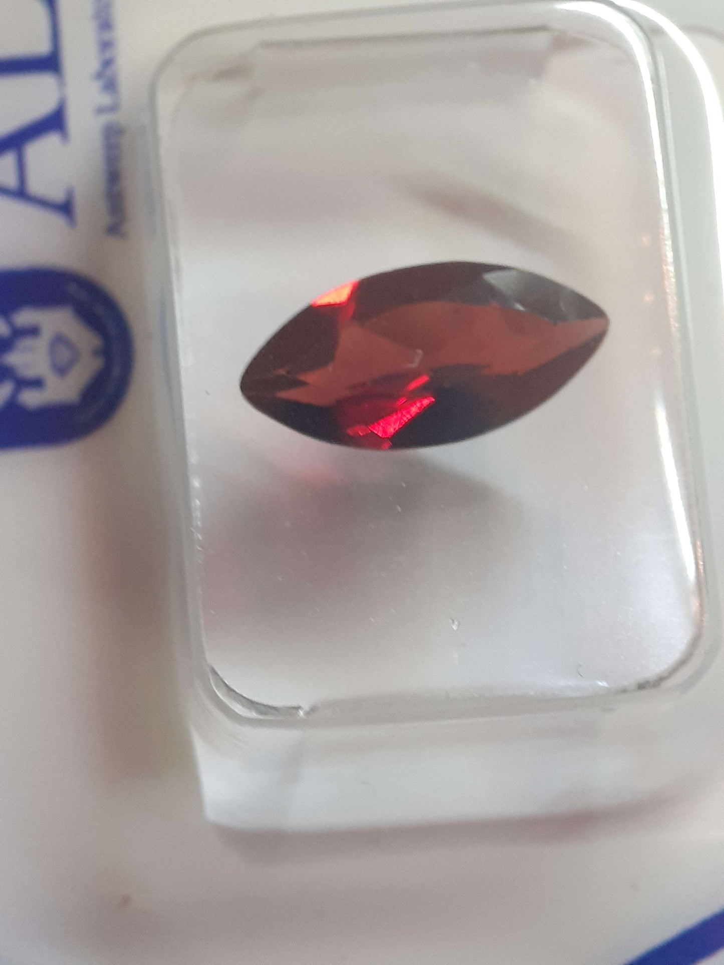 Natural Rhodolite (pyrope-almandine) Garnet - 2.00 ct - Certified - Sealed - Natural Gems Belgium