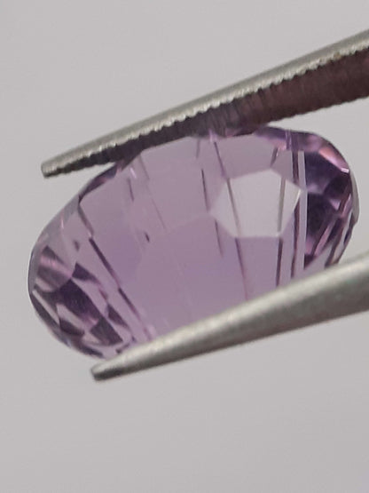 Natural violet purple Amethyst - 3.054 ct - oval - custom cut - certified natural