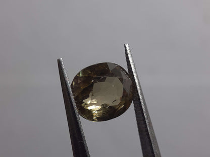 Natural yellow zircon - 2.28 ct - oval - unheated - certified by NGB - Natural Gems Belgium