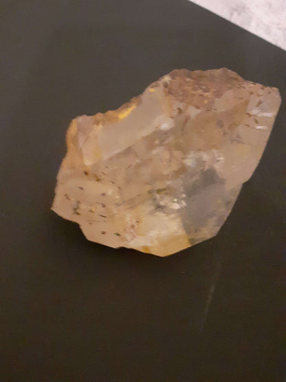 Nice rough natural Quartz with ferro deposit, 875ct - Natural Gems Belgium