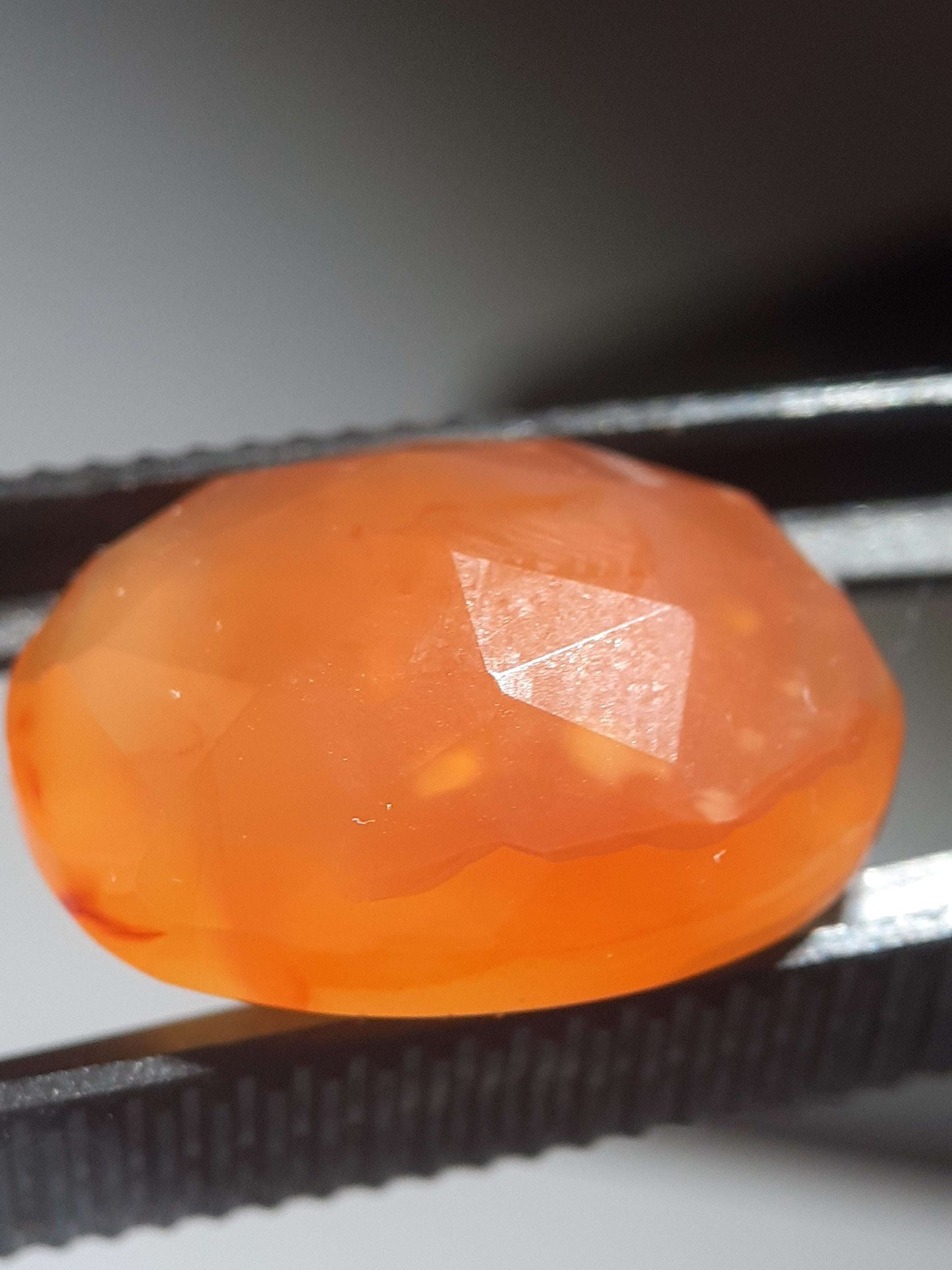 Orange Carnelian,rose cut, 14.55 ct, high quality cutting - Natural Gems Belgium