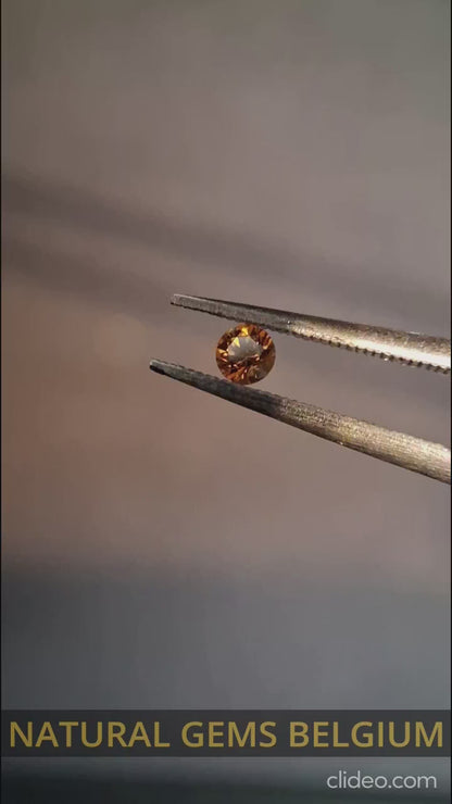 Natural Spessartite Garnet - 0.10 ct - for high end jewelry setting - deep orange color - nice fire