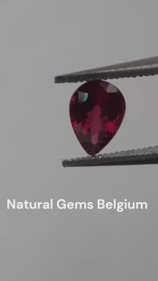 Natural red Ruby - 0.40 ct - Pear - heated - certified by NGB