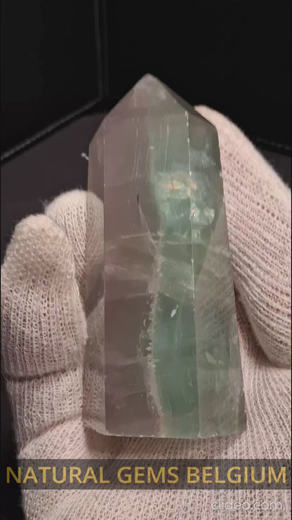 Bicolor fluorite Tower - 8.6 cm high - Fluorite crystal tower - green and purplish pink