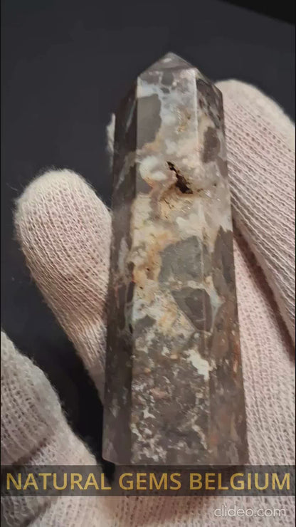 Natural Agate tower - 9.05 cm - grey agate with druzy pockets