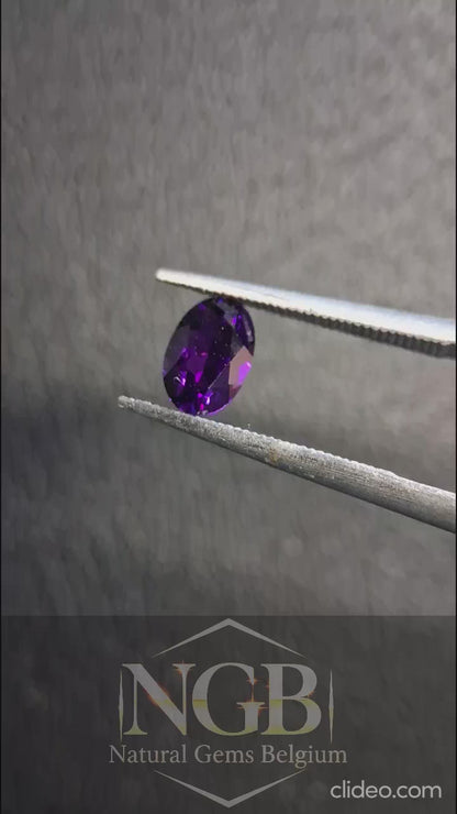 Améthyste ovale taillée violet foncé 0,381 ct – Gemme d'améthyste naturelle à facettes