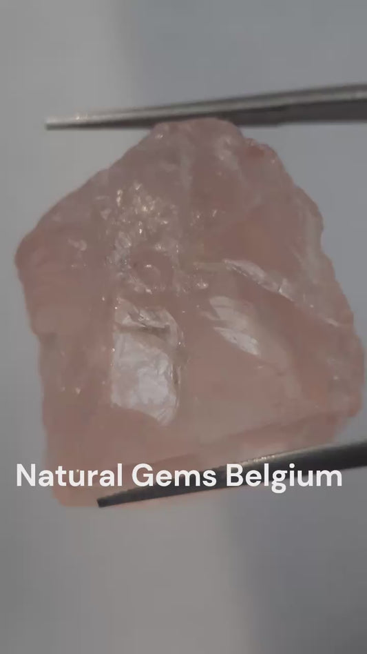 Natural Rose Quartz - 38.68 ct - Rough Gemstone - unheated