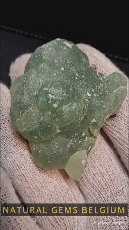 Natural Prehnite - Rough - lapidary, collectible or decorative - 5.6x4.9 cm - AKA Karoo Stone