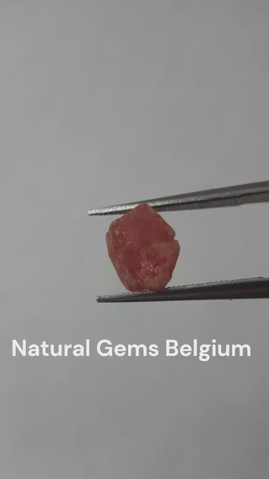 Natural Red Spinel - 1.67 ct - Rough Gemstone - unheated