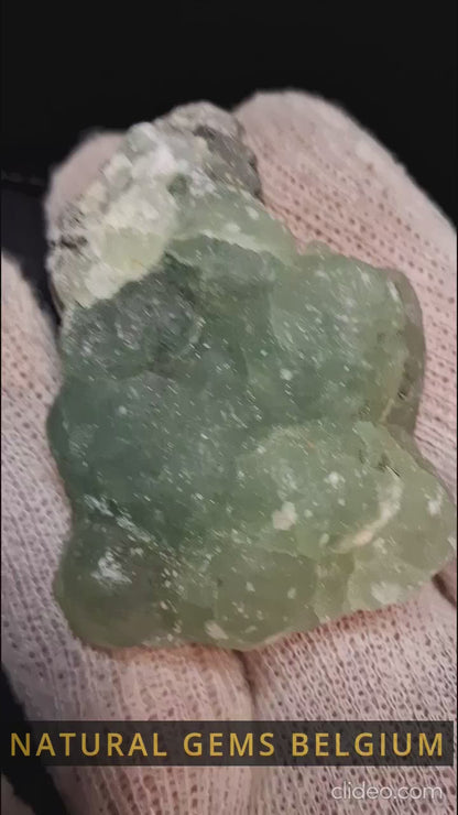 Natural Prehnite - Rough - lapidary, collectible or decorative - 6.0x4.2 cm - AKA Karoo Stone