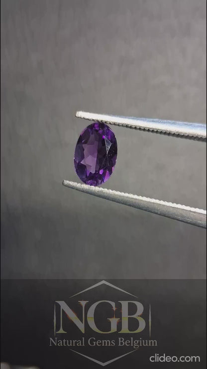 Améthyste Ovale Facettée Violet Foncé 0,369 ct – Pierre Précieuse d'Améthyste Naturelle