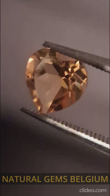 Natural Citrine - 0.735 ct - heart - yellow- high grade