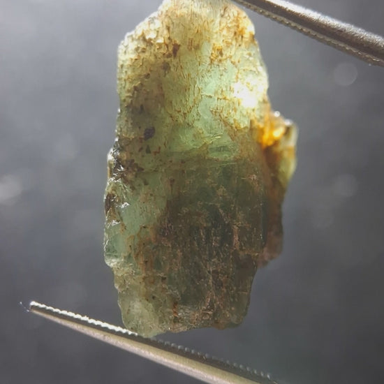 Video for Rough Emerald - 10.006 ct - green rough emerald crystal
