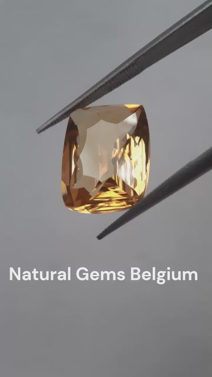 Natural yellow Citrine - 5.010 ct - cushion - unheated