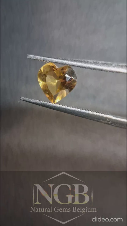 Citrine naturelle – Cœur facetté 6x6 mm Jaune | Pierre de citrine en vrac 0,675 ct