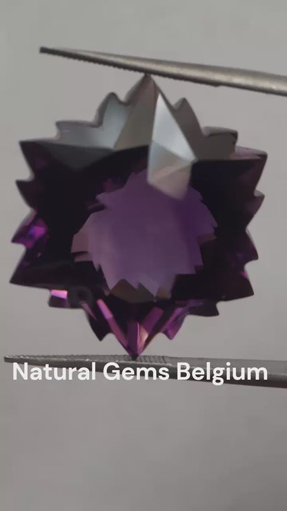 Natural deep purple Amethyst - 33.13 ct - AAA grade - hexagon snowflake - unheated