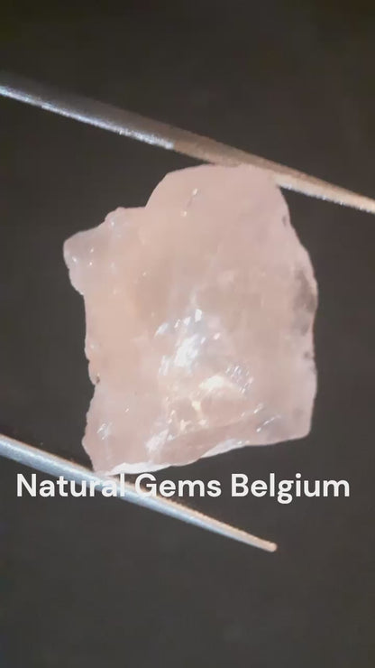 Natural Rough Rose Quartz - 23.379 ct - pink