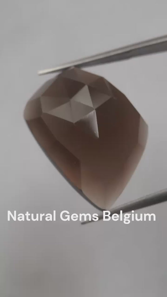 Natural deep greyish brown smoky quartz - 18.023 ct - free form  - unheated - rose cut