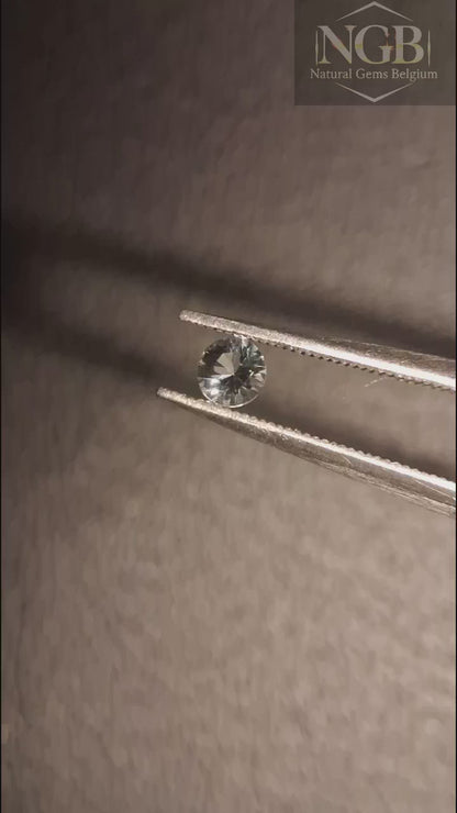 Natural very light blue aquamarine - 0.100 ct - Round Brilliant - unheated