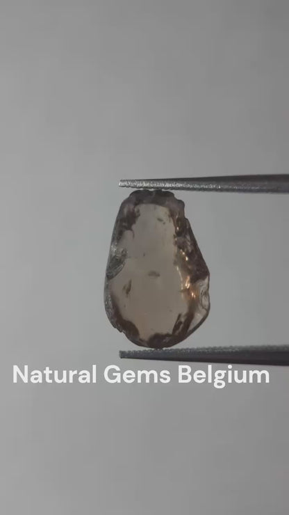 Natural champagne Zircon - 3.073 ct - Rough Gemstone - polished - unheated