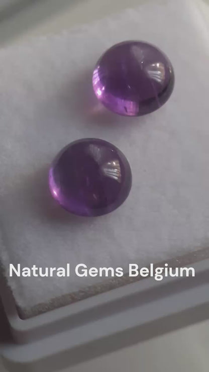 Natural purple Amethyst - matching pair - 2.89 tcw - round cabochon - approx 2.9 mm - unheated