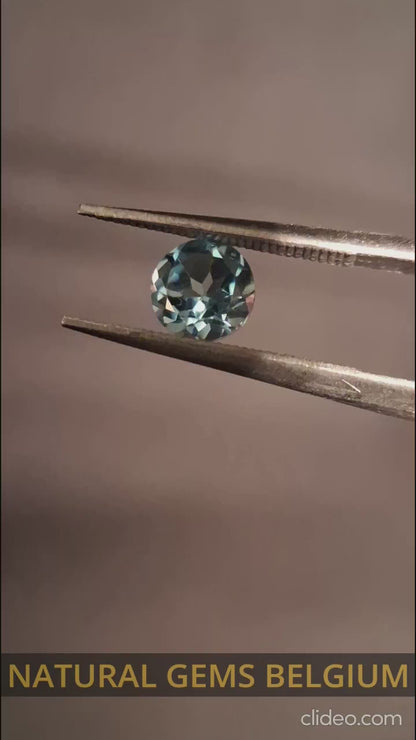 Natural Swiss Blue Topaz - 0.605 ct - round - irradiated - high quality - certified natural