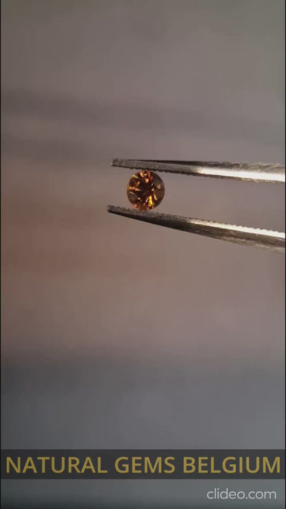 Natural Spessartite Garnet - 0.10 ct - for high end jewelry setting - deep mandarin color