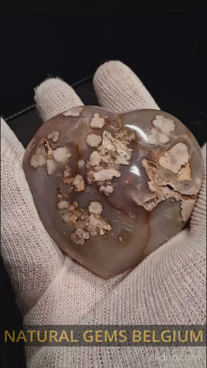 Natural Agate Palmstone - heart - 7x8 cm - cherry blossom agate