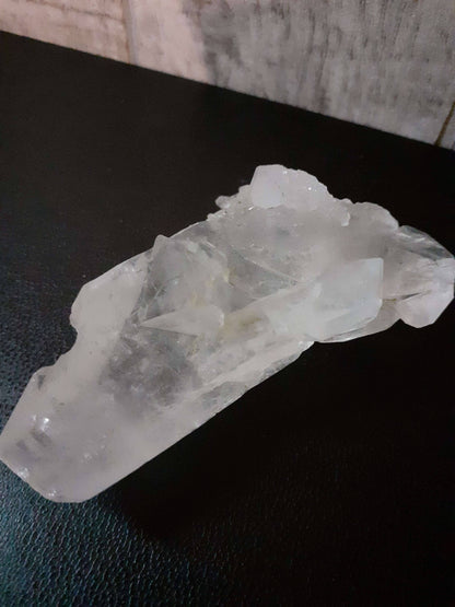 Specimen of natural Quartz, 331.75 ct - Natural Gems Belgium